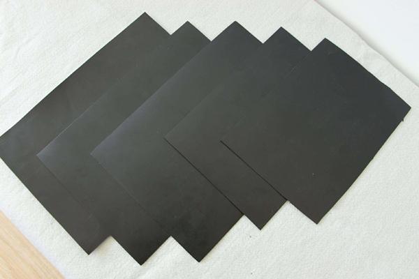 土工膜與土工布的區(qū)別有哪些？