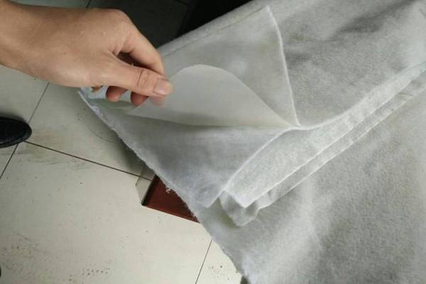 復合土工膜可以彎曲嗎
